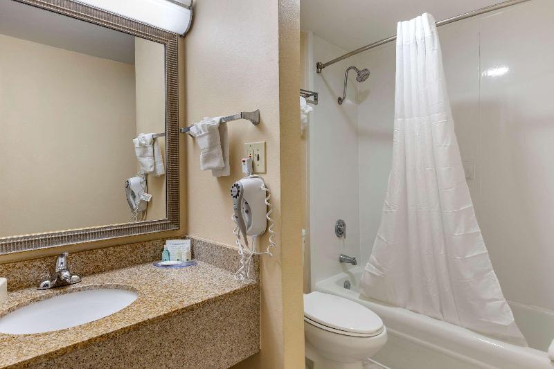Стандартный Номер Кровать Кинг, Quality Inn & Suites Hanes Mall