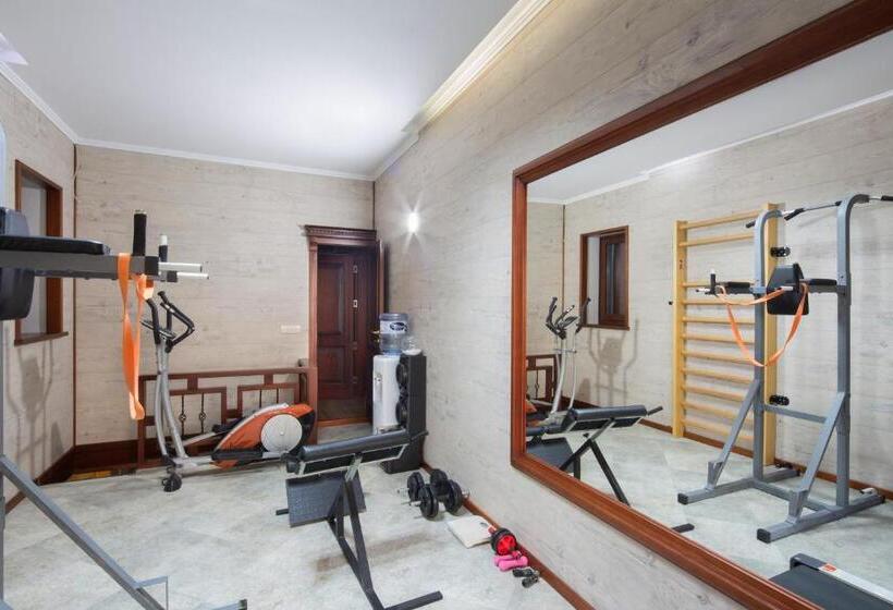 اتاق استاندارد با چشم‌انداز استخر, Palazzo Banicevic Luxury Rooms