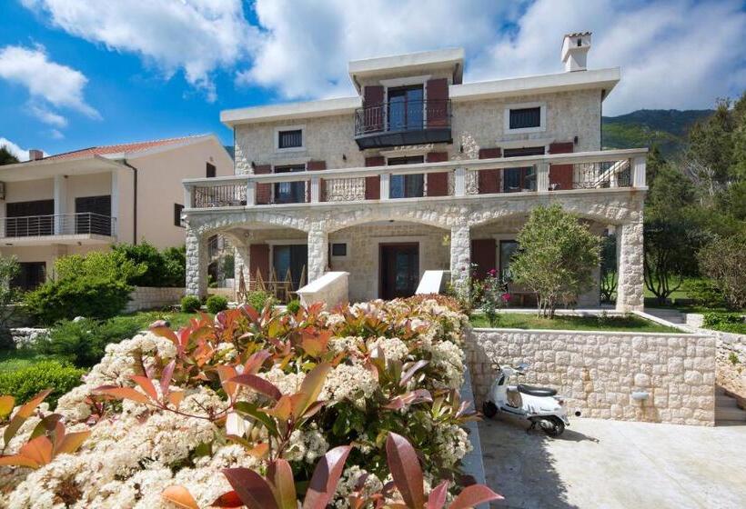 اتاق خانوادگی با چشم‌انداز دریا, Palazzo Banicevic Luxury Rooms