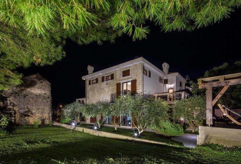 اتاق خانوادگی با چشم‌انداز دریا, Palazzo Banicevic Luxury Rooms