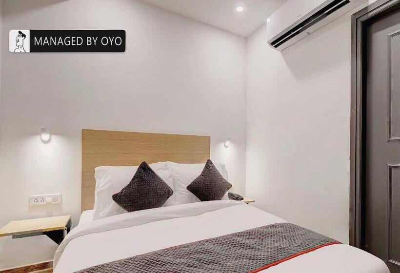 Номер Стандарт, Super Townhouse Akota Vadodara