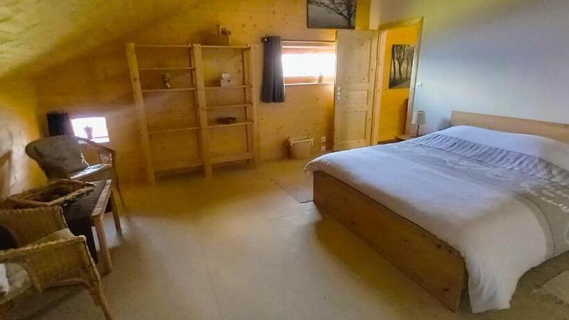 اتاق استاندارد سه نفره, Chalet Chanso