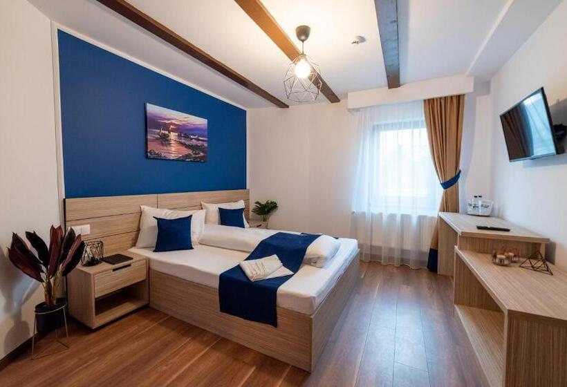 Номер Deluxe, Escala Rooms