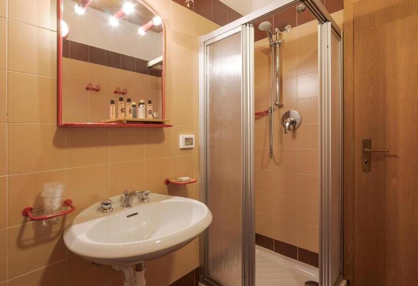 استودیوی استاندارد, Residenza 3 Tre