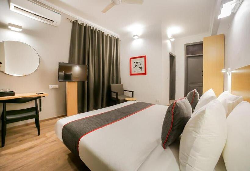 Номер Deluxe Кровать Кинг, King Delhi Airport