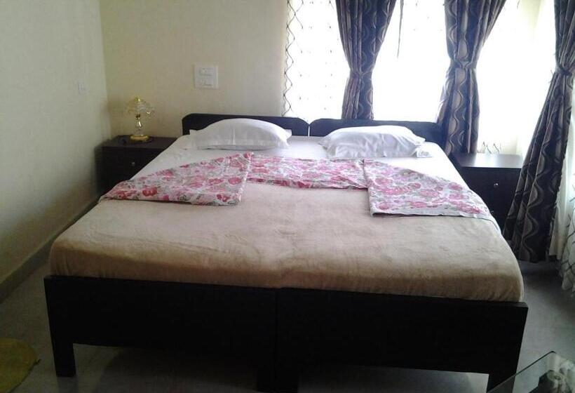经济房, Aldrin Guest House