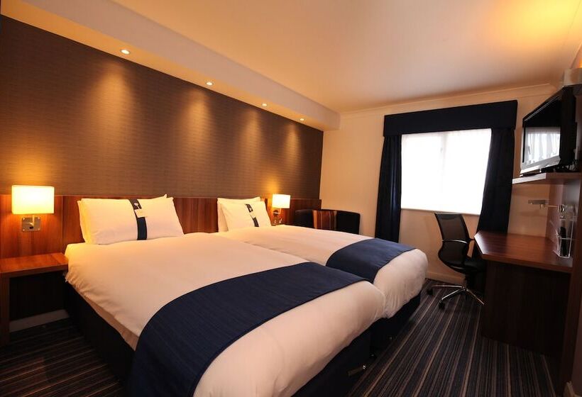 Номер Стандарт, Holiday Inn Express London Gatwick   Crawley By Ihg