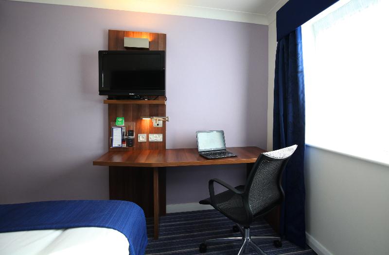 Номер Стандарт, Holiday Inn Express London Gatwick   Crawley By Ihg