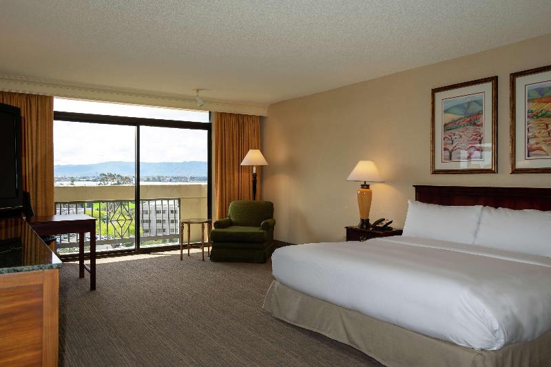 Номер Клуб Кровать Кинг, Doubletree By Hilton San Jose