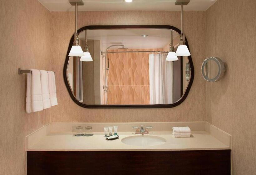 Стандартный Номер Кровать Кинг, The Westin Southfield Detroit
