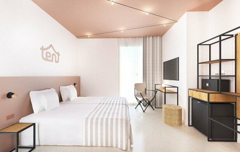 スタンダードルーム, tent Lloret de Mar