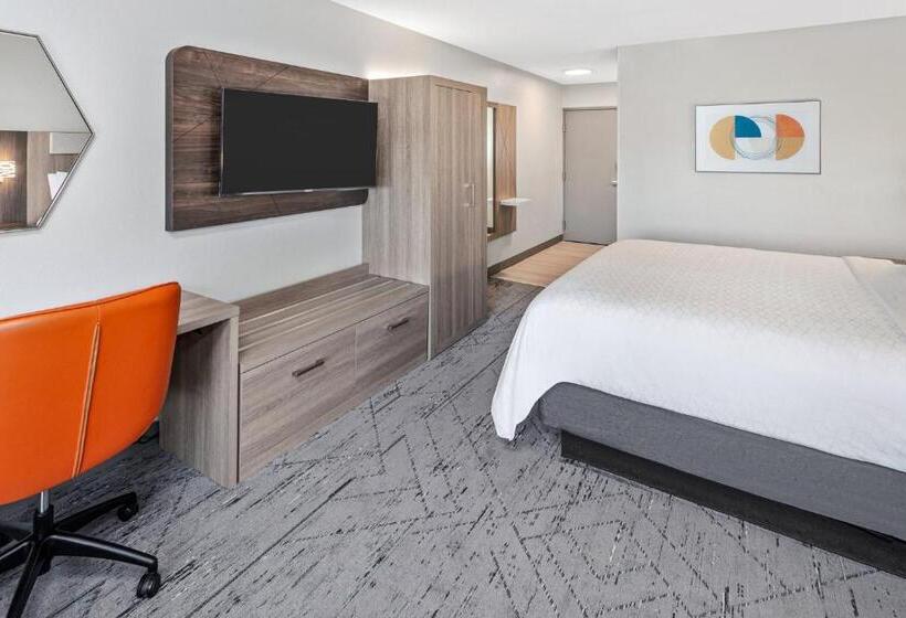 Büyük Çift Kişilik Yataklı Standart Oda, Holiday Inn Express Hotel & Suites Chicago Algonquin, An Ihg