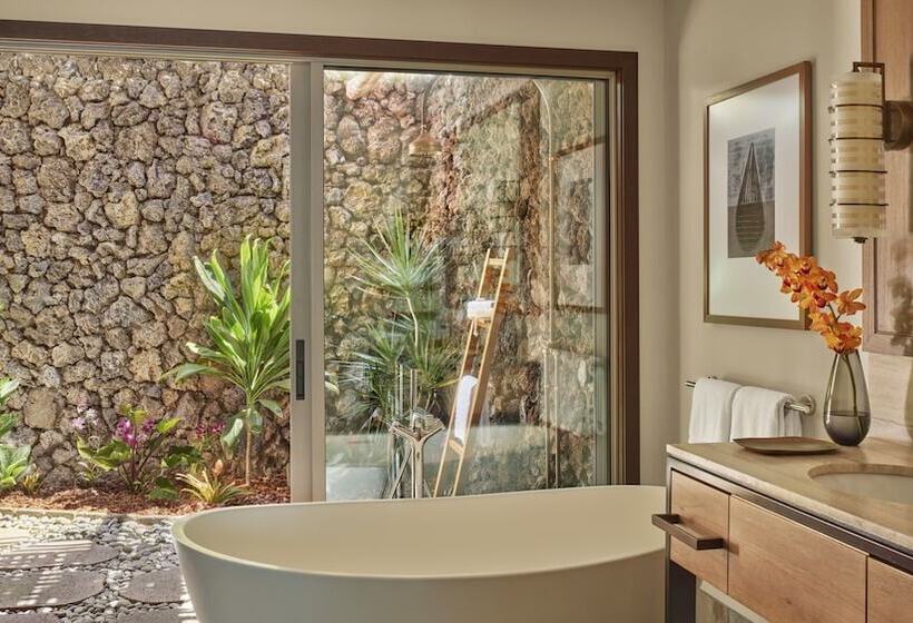 Люкс Superior Вид на Море, Four Seasons Resort Hualalai