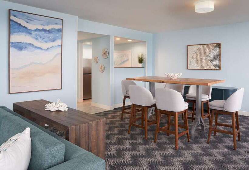 Люкс, Hilton New Orleans Riverside