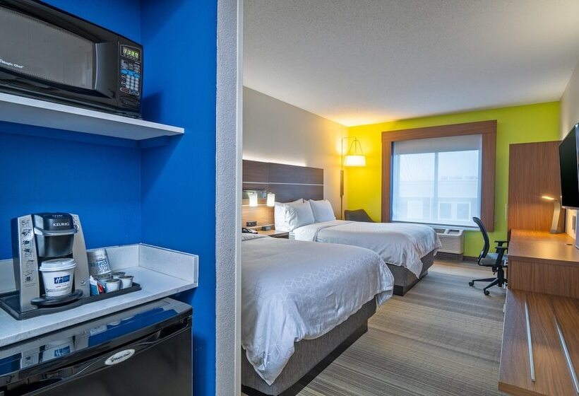 Номер Стандарт 2 Двуспальные Кровати, Holiday Inn Express Hotel & Suites Woodbridge, An Ihg