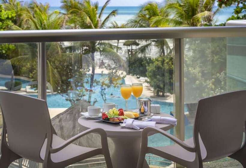 سوییت جونیور با چشم‌انداز جانبی دریا, Serhs Natal Grand Hotel & Resort