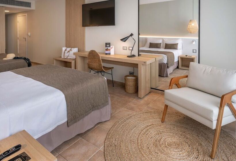 اتاق خانوادگی با چشم‌انداز جانبی دریا, Serhs Natal Grand Hotel & Resort