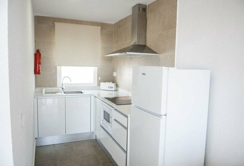 Апартаменты 2 Спальни Вид на Море, Naranjos Resort Menorca