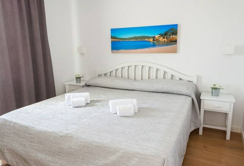 2침실 아파트 풀장 전망, Naranjos Resort Menorca