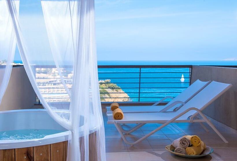 Номер Executive Вид на Море, Blue Bay Resort