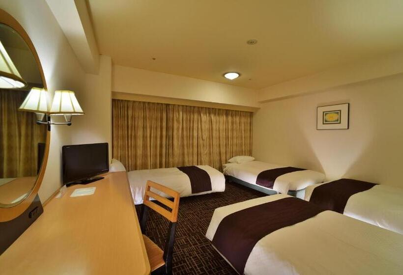 Четырехместный Номер Стандарт, Canal City Fukuoka Washington