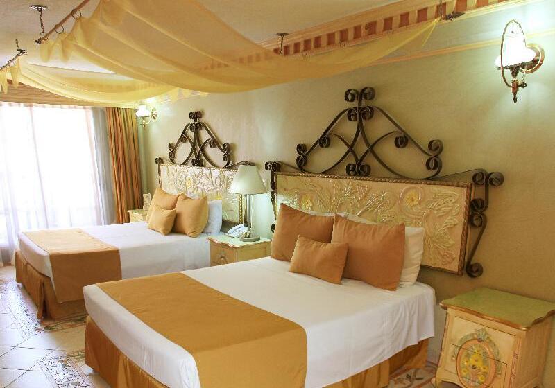 スタンダード４人部屋, Villa Las Margaritas Plaza Cristal