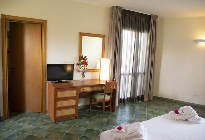 Классический Номер, Voi Arenella Resort