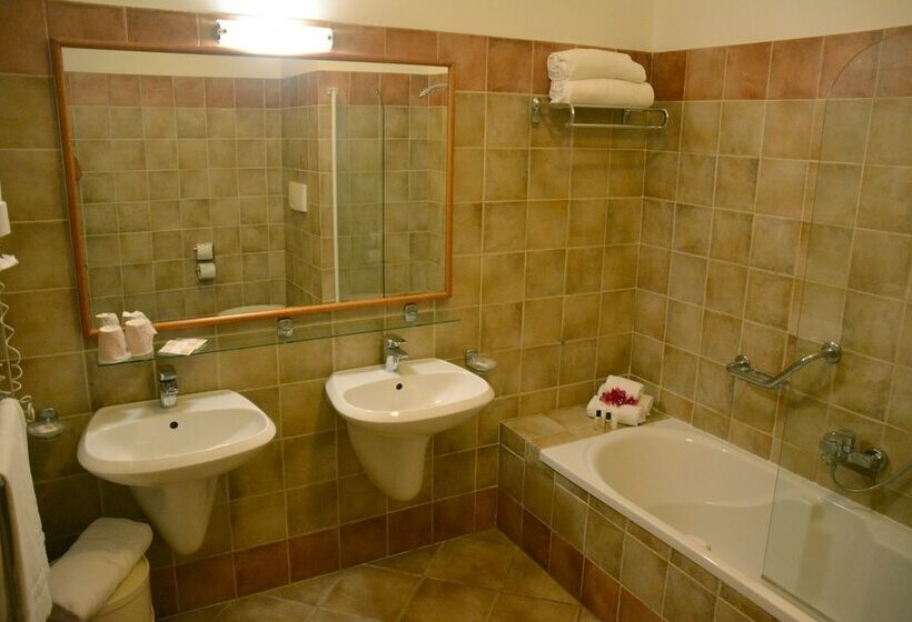 Семейный Номер, Voi Arenella Resort