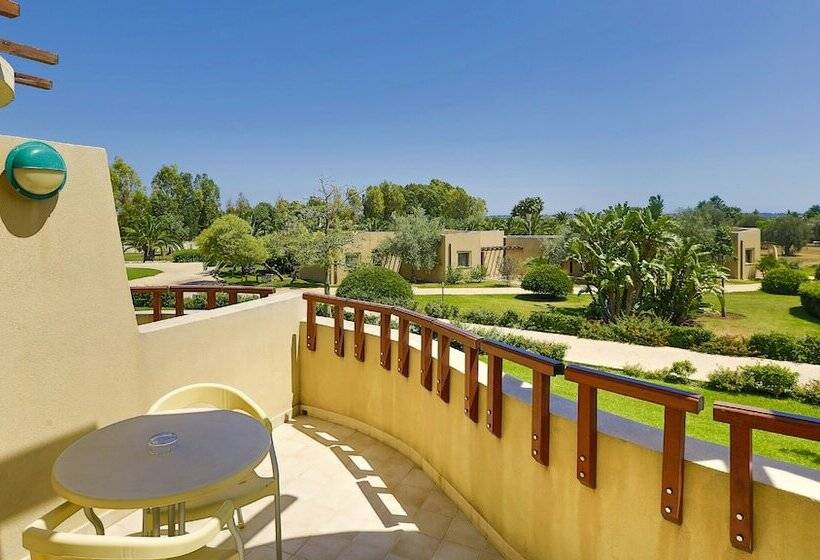 Трехместный Номер Классика, Voi Arenella Resort