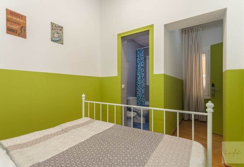 スタンダードルーム, Loft Hostal Group