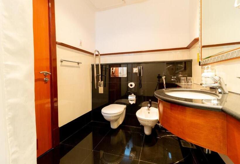 اتاق استاندارد با چشم‌انداز دریا, Holiday Inn Kuwait By Ihg