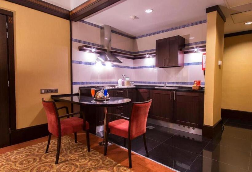 سوئیت کلاب, Holiday Inn Kuwait By Ihg