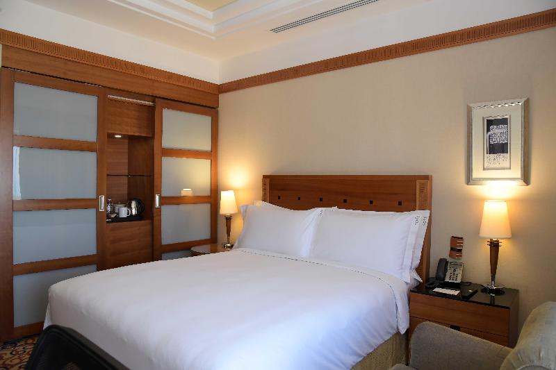 اتاق استاندارد با تخت بزرگ, Holiday Inn Kuwait By Ihg