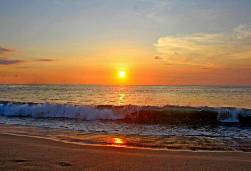 Люкс Повышенной Комфортности, Melasti Beach Resort & Spa Legian