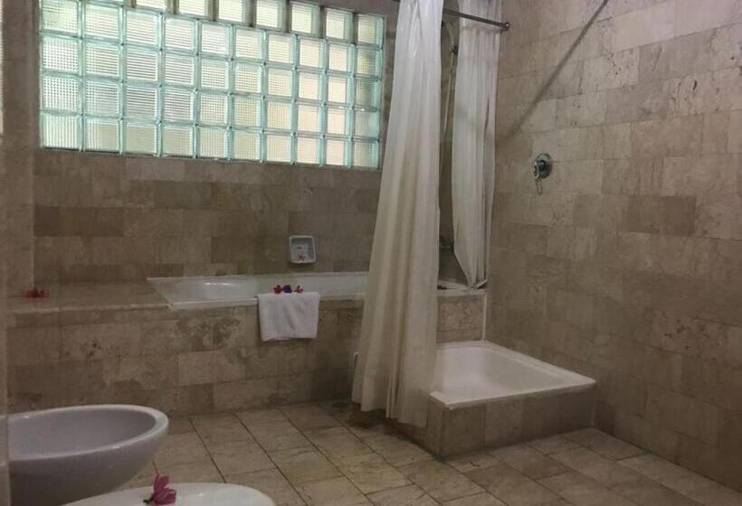 Семейный Номер Deluxe, Melasti Beach Resort & Spa Legian
