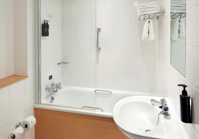 Номер Стандарт, Village Hotel Hull