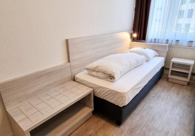 스탠다드 룸, Adler Hotel Frankfurt