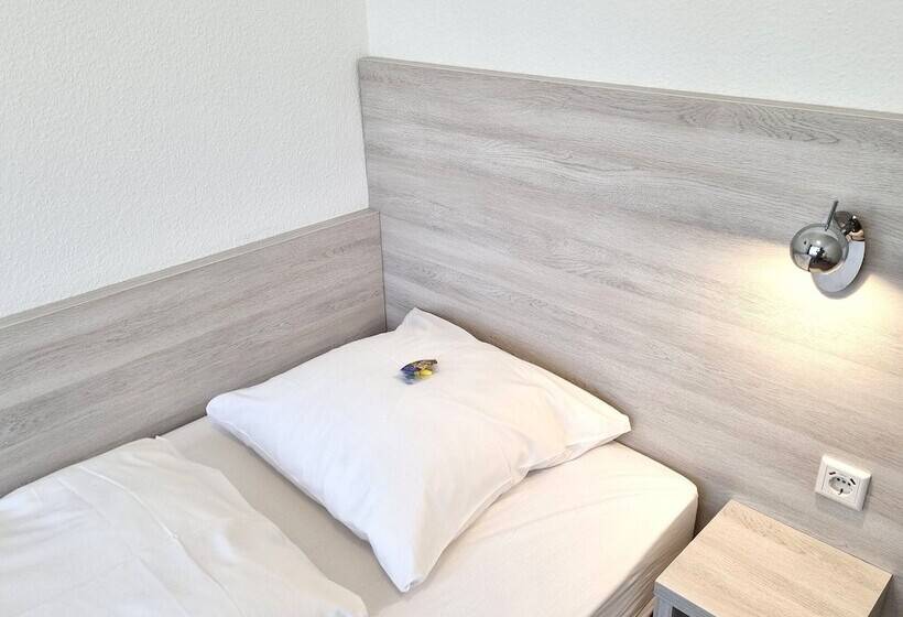 스탠다드 싱글 룸 공동욕실, Adler Hotel Frankfurt
