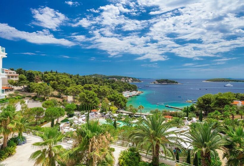 발코니가 있는 바다 전망 수피리어 룸, Amfora Hvar Grand Beach Resort
