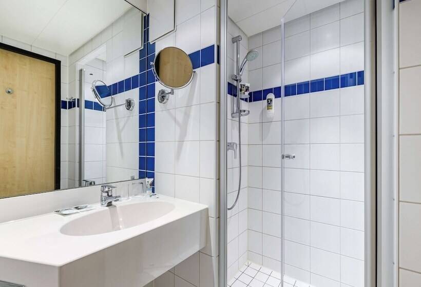 Quarto Estandar, Mercure  Stuttgart City Center