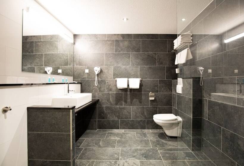 Семейный Номер, Bastion Hotel Apeldoorn Het Loo