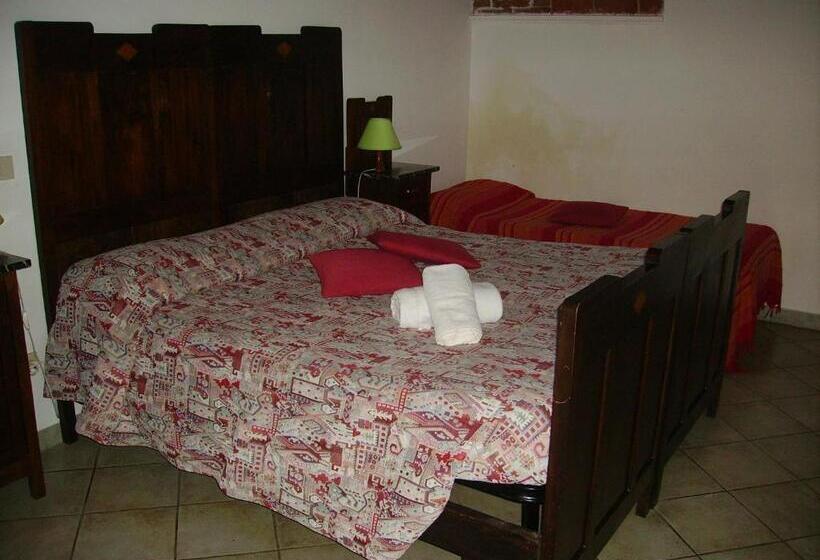 Quarto Estandar, La Chicca B&b