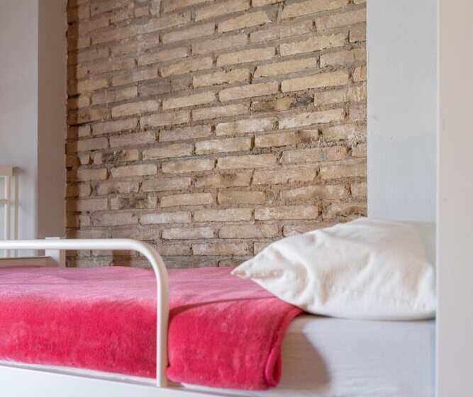 سرير فى غرفة مشتركه, Purple Nest Hostel