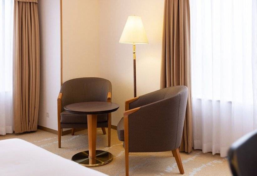 Номер Премиум, Ana Crowne Plaza Toyama, An Ihg