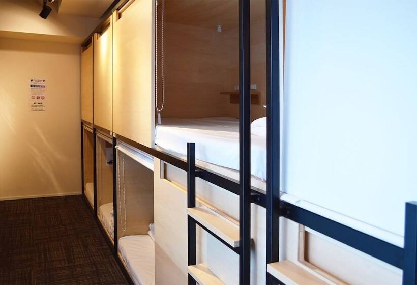 Кровать в Общей Комнате, Guest House Tokyo Azabu