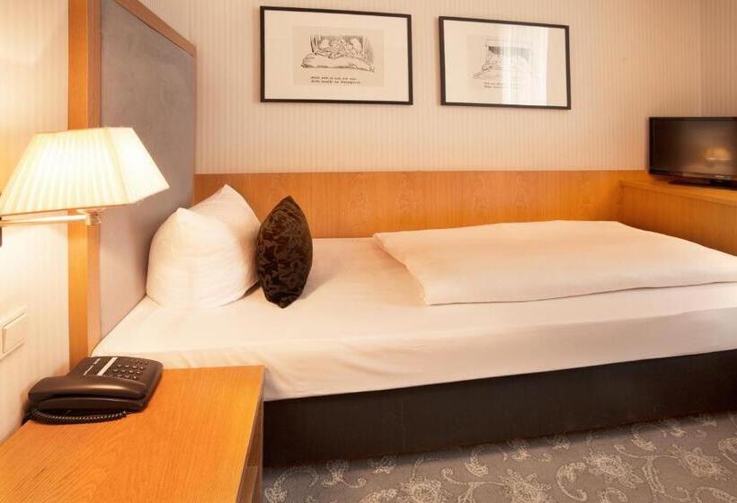 اتاق اکونومی یک تخته, Townhouse