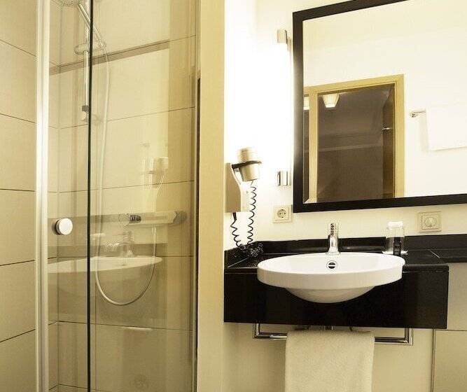 اتاق اکونومی یک تخته, Townhouse