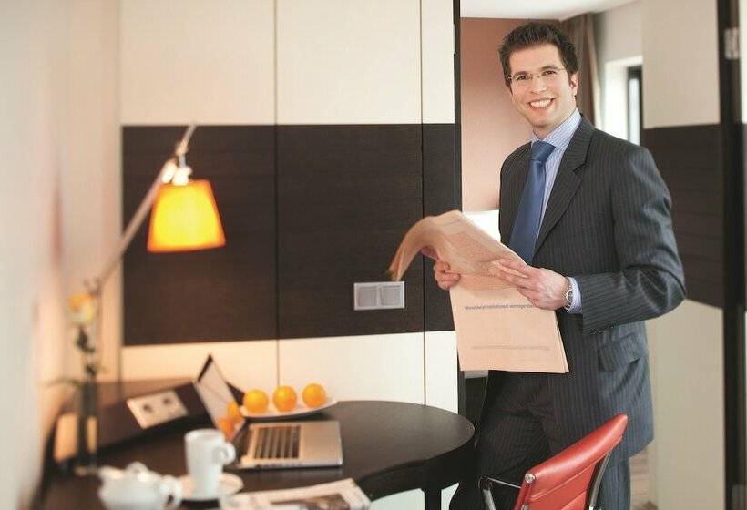 小型套房, Mövenpick Hotel Amsterdam City Centre