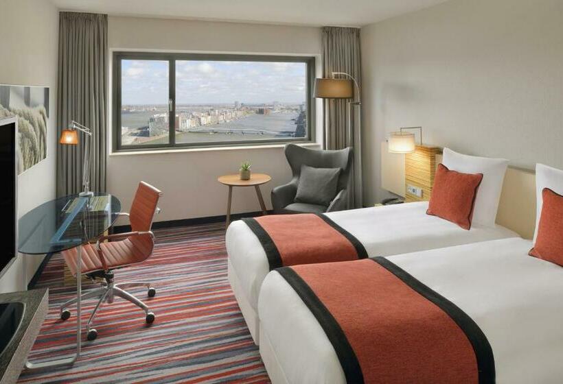Classic Room, Mövenpick Hotel Amsterdam City Centre