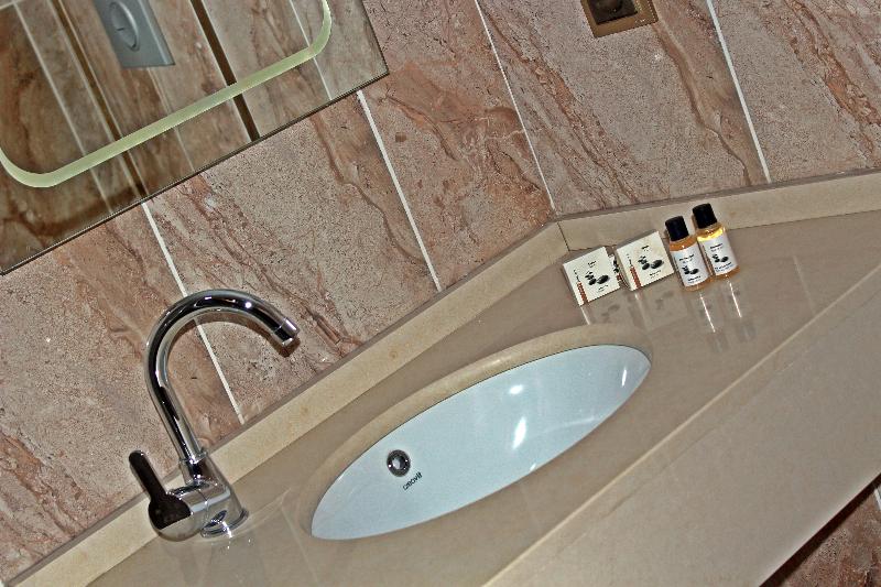 سوییت جونیور, Aegean Suites, Santikos Collection